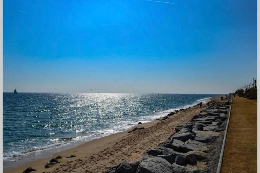 Residencial Costamar Next Bcn, 50M Beach With Swimming Pool กาเบรรา เด มาร์ ภายนอก รูปภาพ