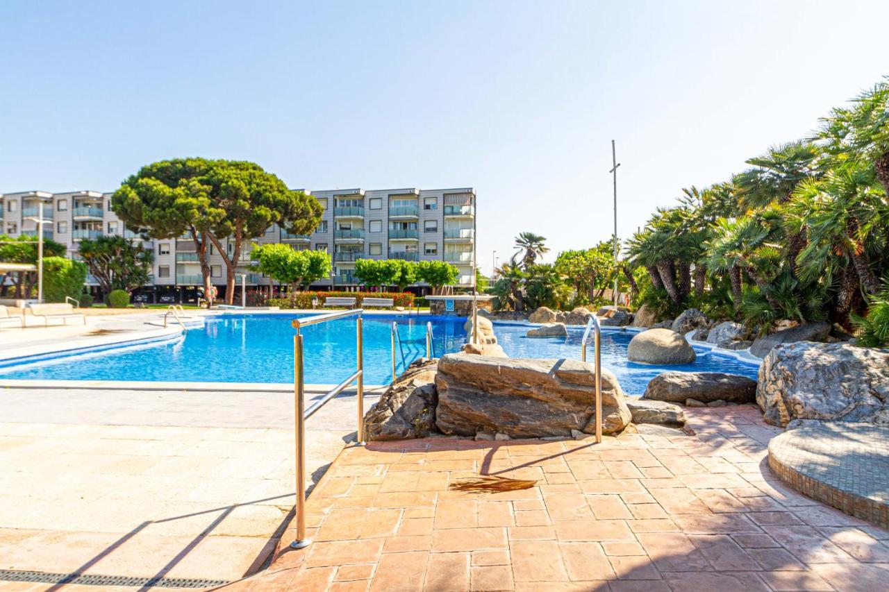 Residencial Costamar Next Bcn, 50M Beach With Swimming Pool กาเบรรา เด มาร์ ภายนอก รูปภาพ